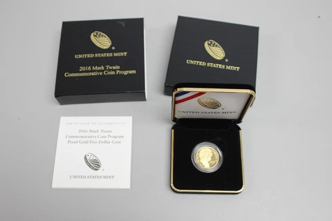 2016 U.S. Mark Twain Commemorative Proof $5 Five Dollar Gold Coin Cover