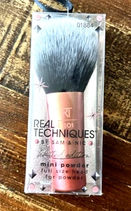 Real Techniques by Sam & Nic Mini Powder Full Size Head For Powder - Picture 1 of 2