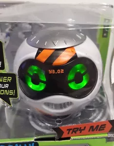 YAKBOT YB-02 Really Rad Robots 2017 White NEW SEALED WORKS! Voice Record 'n Warp - Picture 1 of 5
