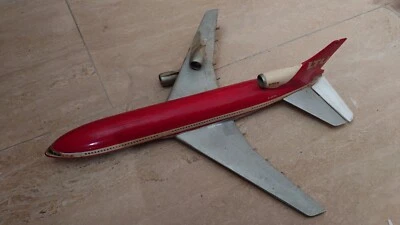 2xAirfix  1:144 Lockheed L-1011 Tristar LTU, gebaut, defekt  - Bild 1 von 4