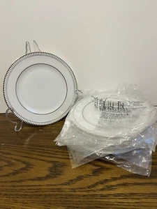Royal Doulton Paramount Platinum 6 5/8" Bread & Butter Plates (6) New - Picture 1 of 4