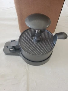 WESTON REALTREE ANTLER DEER ADJUSTABLE HEAVY DUTY HAMBURGER PRESS NONSTICK - Picture 1 of 3