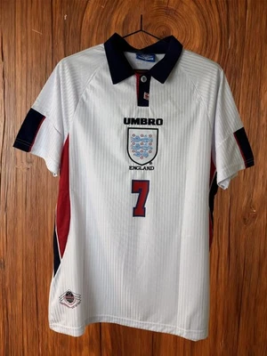 Camiseta de fútbol Inglaterra 1998 vintage blanca - David Beckham #7 Foto 1 de 4