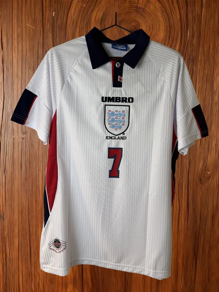 England Soccer Jersey 1998 Vintage White – David Beckham #7 - Image 1 of 4