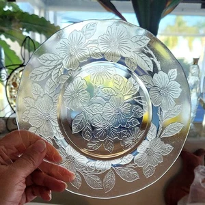 MacBeth Evans Pink 8" Salad/Dessert Plate Dogwood Depression Glass Floral - Bild 1 von 1