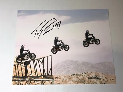 Foto firmada por Travis Pastrana 8x10 INDIAN SCOUT MOTO Vegas Mega Stunt Jump Foto 1 de 3