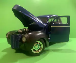 Ford Deluxe Cupé Stre 1940 Diecast American Muscle 1940 escala 1/18 modificado único - Imagen 1 de 16