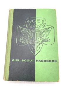 Vintage 1956 Girl Scout Handbook Tenth Impression - GSA - Buch USA grün und schwarz - Bild 1 von 5