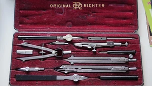 Antikes Reisszeug, Zirkelkasten RICHTER Kopernikus VII CHROM 12-teilig N° 38 - Picture 1 of 4