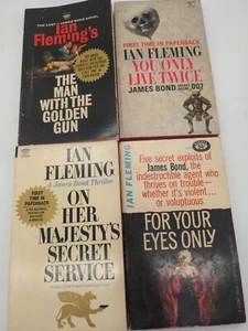 Ian Fleming James Bond First Printing Books Lot of 4 Signet Paperback - Bild 1 von 21