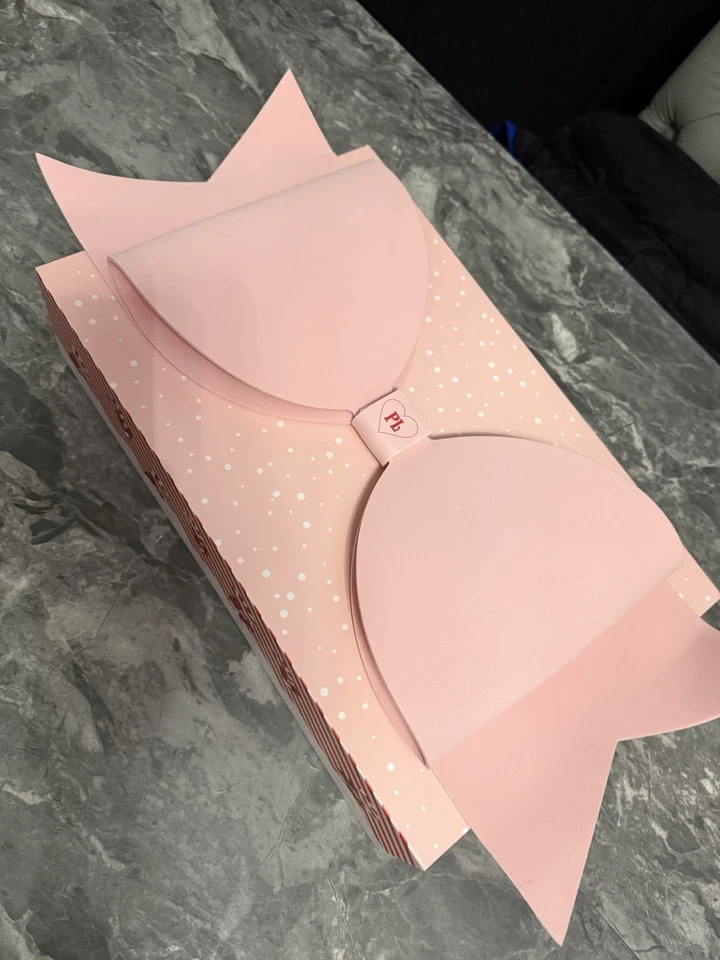 Plouise Extra Large Bow Bow Brand New Perfect Condition