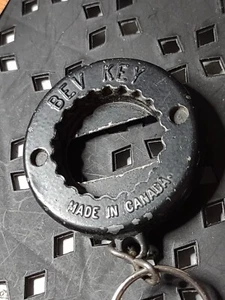 Heavy Black BEV KEY Made In Canada Keychain - Picture 1 of 5