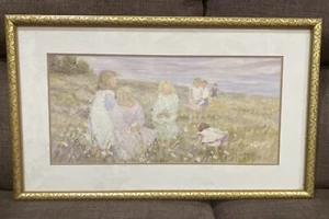 Gebrauchte Vintage kleine Kinder pflücken Blumen auf einem Feld hängende Lithographie - Bild 1 von 3