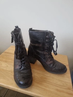 Ladies Mustang Ankle Boots Size 7 - Image 1 of 4