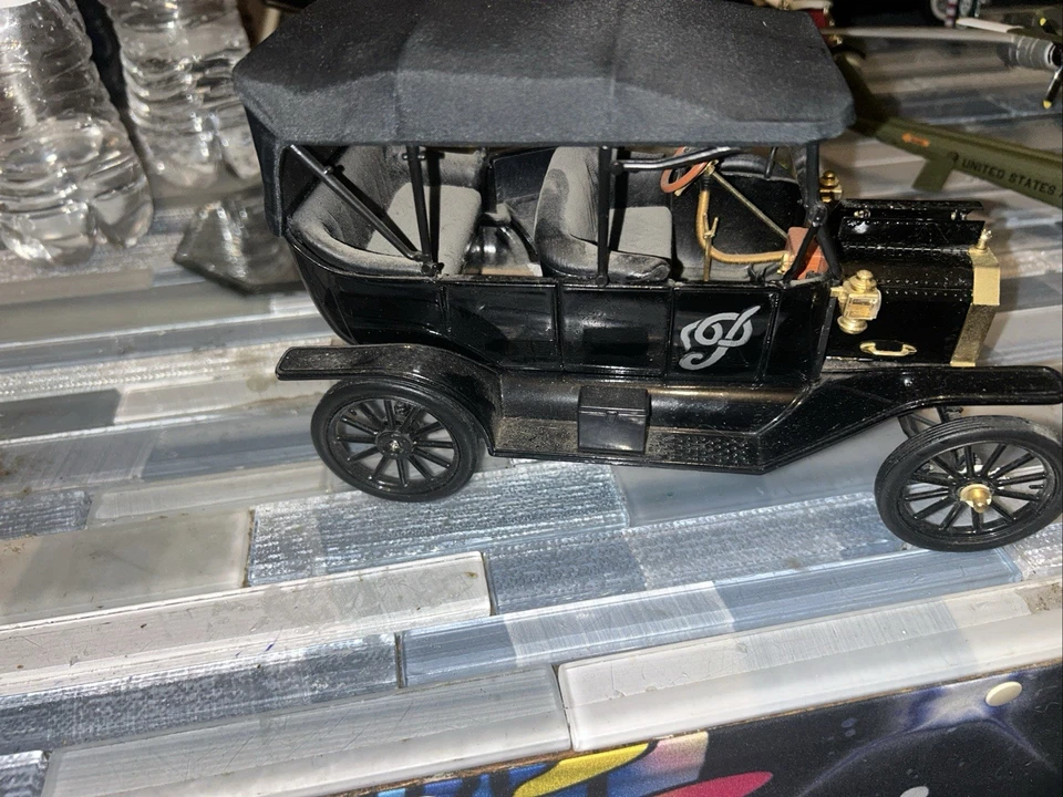 Franklin Mint Ford Model T Minicar - Image 1 of 4