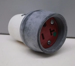 Conector hermético al polvo Bryant 8369TSC grado hospitalario 20A 125V 2 polos 3W - Imagen 1 de 5