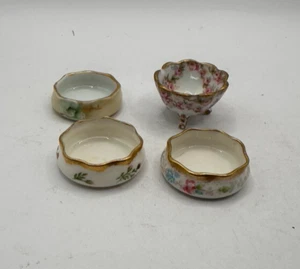 4 Hand Painted Porcelain Open Salts - 1 Limoges - 2 Lenox - 1 Unmarked - Vintage - Picture 1 of 6