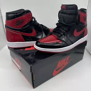 Taglia UK 10,5 - Jordan 1 Retro OG High Brevettato allevato - Foto 1 di 24