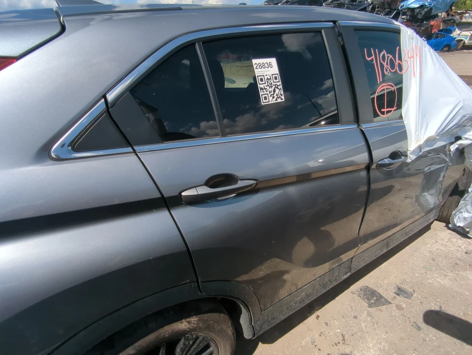 2018-2018 Mitsubishi Eclipse Cross Passenger Rear Door Oem J9QXR Foto 1 de 1