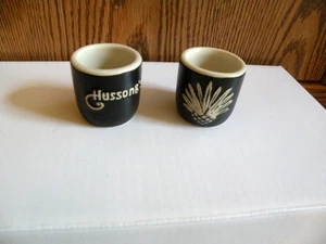 2 VINTAGE HUSSONG'S REPOSADO TEQUILA CERAMIC SHOT GLASSES AGAVE PLANT - Picture 1 of 5