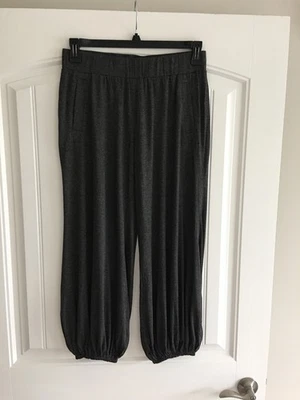 PANTALONES DE CHÁNDAL NUEVOS CON ETIQUETAS NORMA KAMALI GRIS CARBÓN PUFF TALLA S Foto 1 de 4