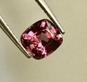 VS-1 1.72ct. 7.3x6.6x4.7 mm. Pink,Purple Cushion Natural100% Spinel Maesai - Picture 1 of 12