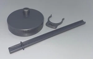 Rainbow High Shadow Trunk Show Ainsley Slater Ersatz grau Puppenständer silber - Bild 1 von 2