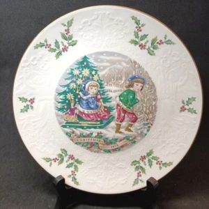 Vintage 1979 Royal Doulton Christmas Plate 21cm Third Of A Series - Picture 1 of 8