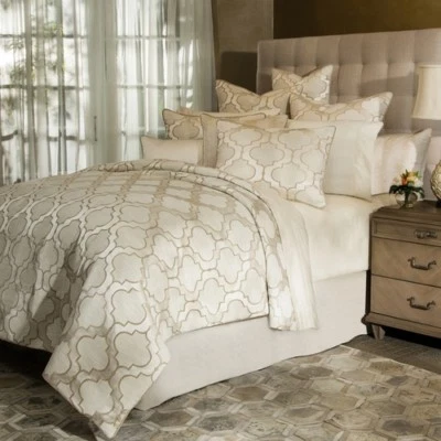 Aico Spectrum Pearl 9 Pc QUEEN Comforter Set MA-BCS-KS10-SPCTRM-PERL - Image 1 of 4