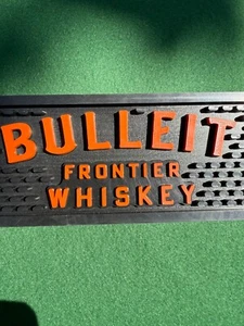 Bulleit Frontier Whiskey Black and Orange Barmatte "Giants Baseball Logo" Neu - Bild 1 von 4