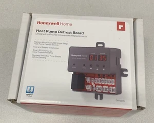 HONEYWELL UNIVERSAL HEAT PUMP DEFROST CONTROL BOARD DB7110U1000 - Picture 1 of 10