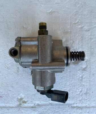 Genuine High Pressure Fuel Pump For 2005-2015 AUDI A3 A4 TT Q5 TTS 2.0L TURBO Foto 1 de 4