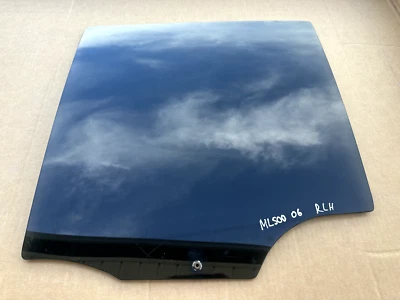 Mercedes-Benz ML500 2005 puerta trasera ventana vidrio móvil lado izquierdo - tintado OEM Foto 1 de 3