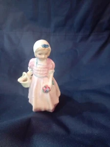 Royal Doulton ”Tinkle Bell” Vintage Figurine HN1677 Approx 5” Tall B57 - Picture 1 of 3