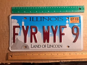 Nummernschild, Illinois, 2019, Vanity: FYR WYF 9, Feuerwehrfrau, Feuerwehrfrau - Bild 1 von 1