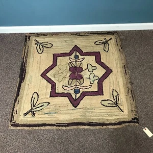 Antique Country Primitive Hooked Rug 3'5" x 3' 4" Purple Star Center - Picture 1 of 8