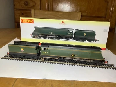Hornby R3861 BR Green 4-6-2 Original Merchant Navy Class 35017 Belgian Marine - Image 1 of 4