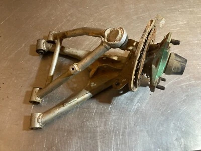 1998 98 Kawasaki Mojave 250 Front Right A-arms A arms Aarms Spindle & Hub Foto 1 de 3