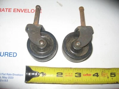 RUEDAS PARA MUEBLES ANTIGUOS {2} 1 1/2" DIÁMETRO Foto 1 de 3