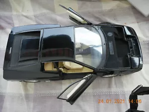 Pocher Rivarossi 1 8 Ferrari Testarossa Coupè Nero da restaurare - Foto 1 di 12