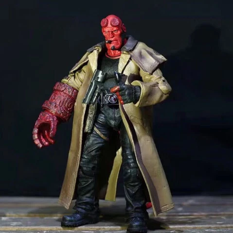 Mezco Hellboy Golden Army 7" Action Figure Smoking Ver. Series 2 1:12 Collection Cover