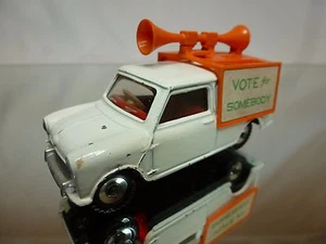 DINKY TOYS 492 MINI VAN - VOTE FOR SOMEBODY - WHITE 1:43 rare - GOOD - 464 - Imagen 1 de 12