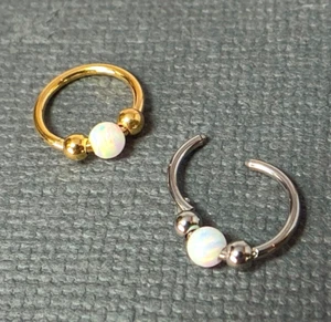 1 Stück Opal Kugel zentriert aufklappbar Segment Ring Stahl Septum Hoop Helix Daith - Bild 1 von 7