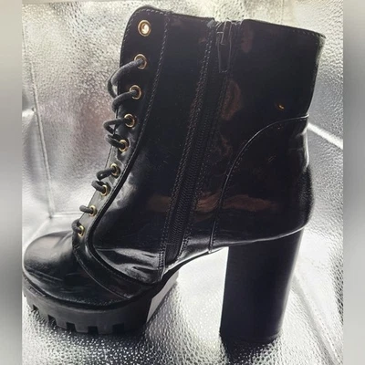 Wild Diva Rare Patent Leather Glam Boots - 9 - Image 1 of 4
