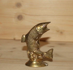 Vintage hand made small brass fish figurine - Picture 1 of 12