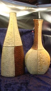 SET OF TWO VASES ~ Beige & Brown ~ 10.5” & 12” Tall ~ They Are Beautiful ~ VGC ~ - Picture 1 of 6