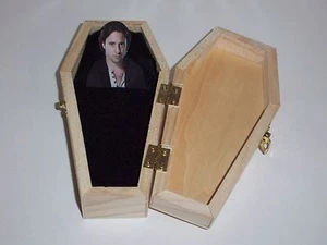 ALEX O'LOUGHLIN Moonlight MICK ST JOHN Vampire COFFIN Keepsake Box Hawaii Five 0 - Picture 1 of 1