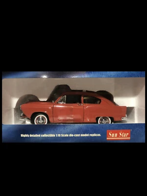 1951 Kaiser Henry J RED 1:18 SunStar 5092 - Image 1 of 4