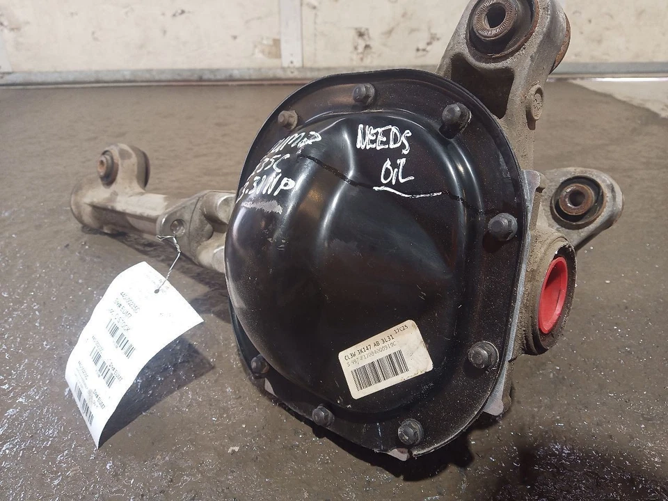 3.31 Ratio Front Carrier Axle from 2017 Ford Expedition 11474981 Foto 1 de 4