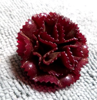 Винтажный старинный реалистичный 3D целлулоид цветок кнопка BURGANDY - Изображение 1 из 4